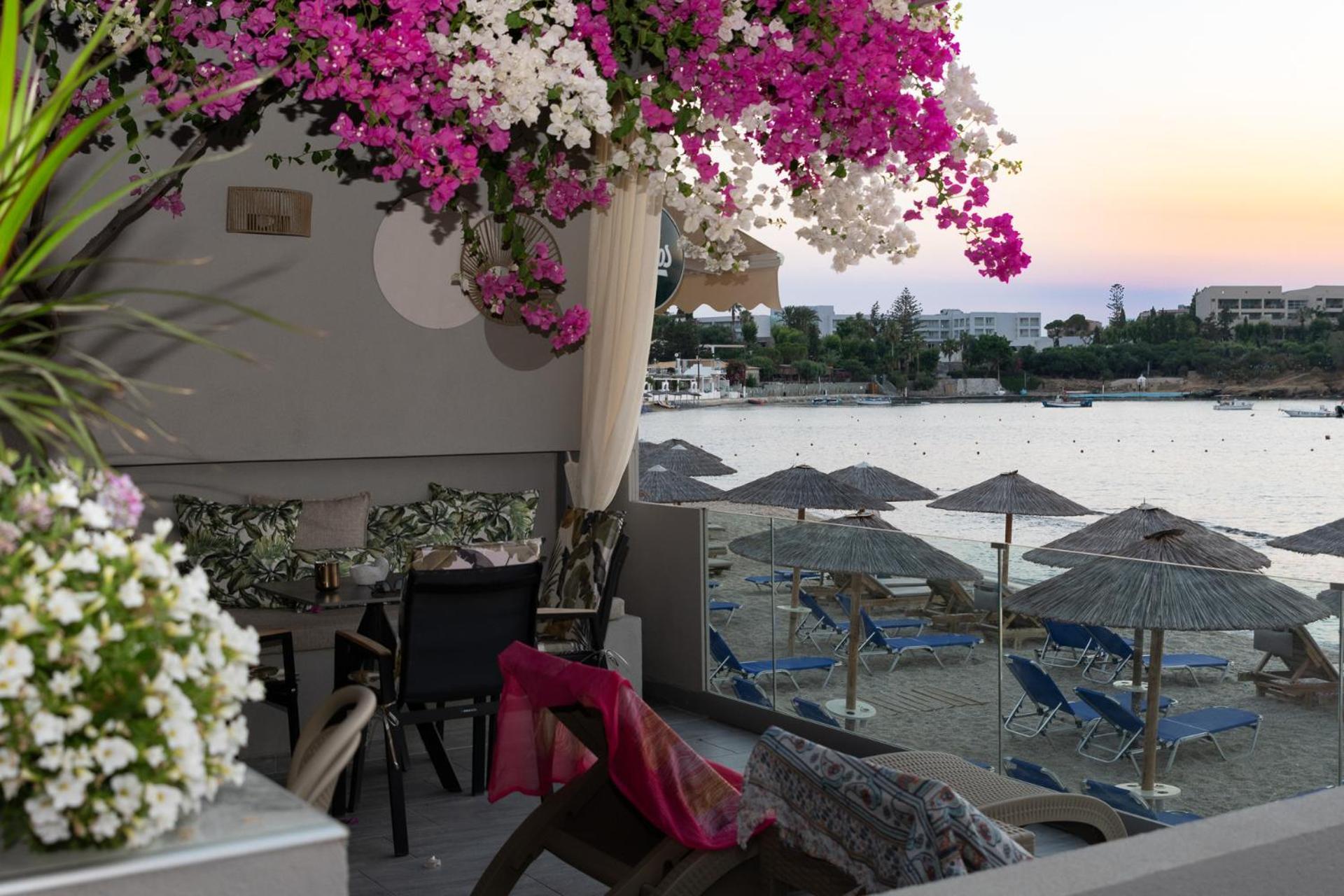 Buganvilla-Sea Front Villas Agia Pelagia Eksteriør billede