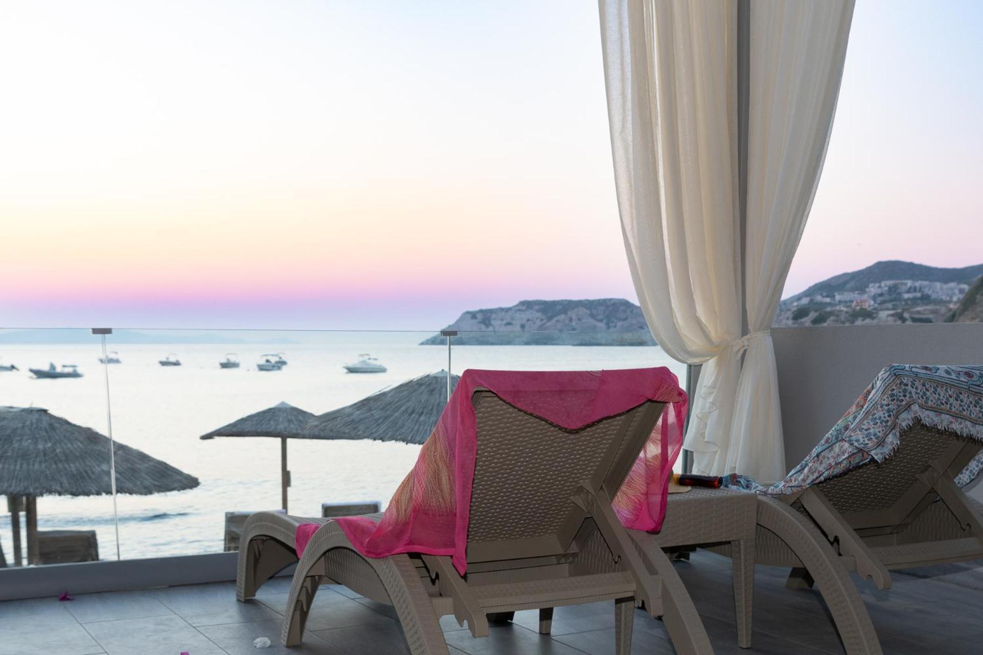 Buganvilla-Sea Front Villas Agia Pelagia Eksteriør billede